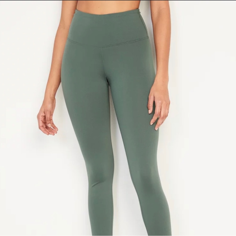 Lululemon leggings size 4